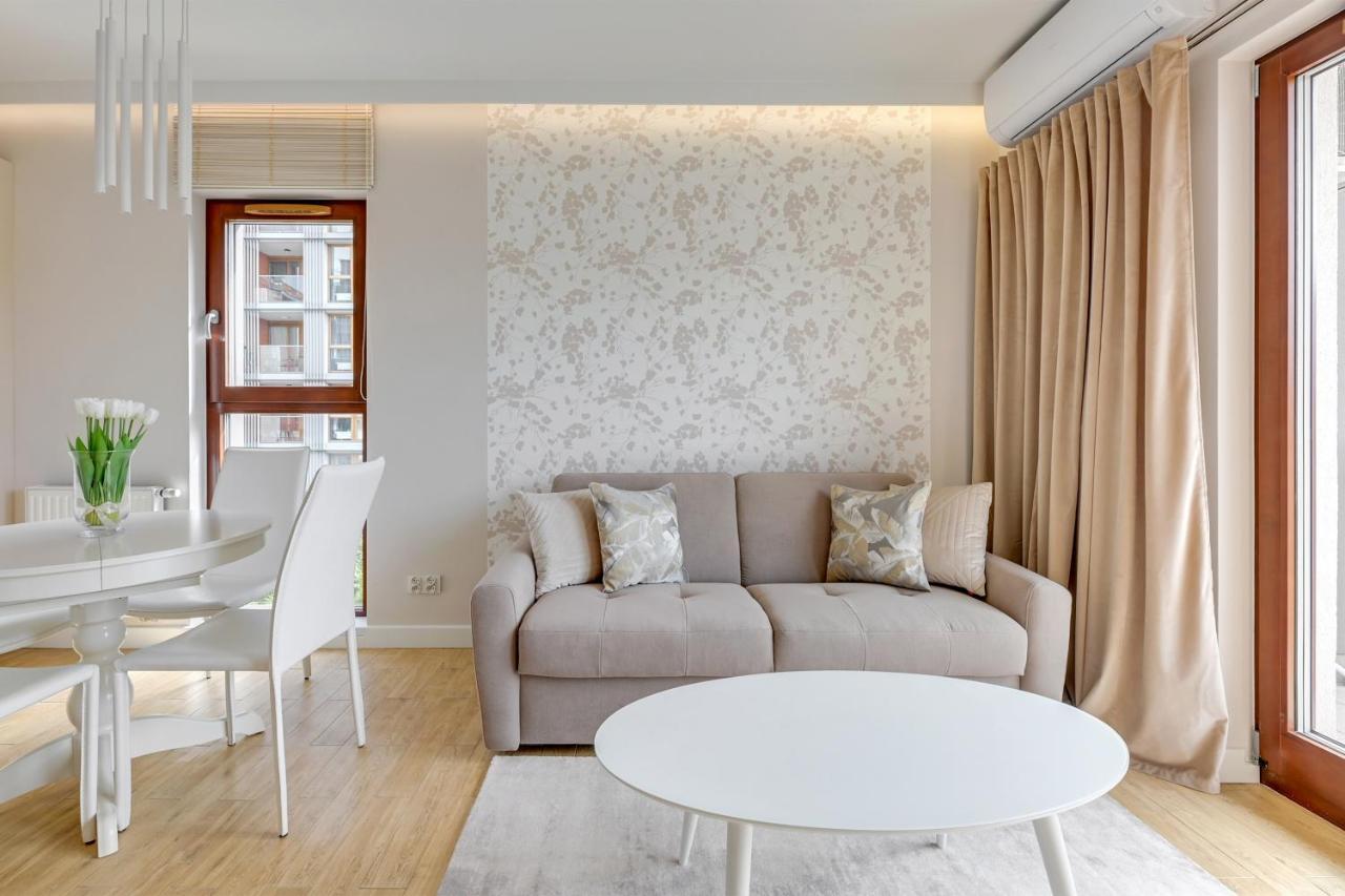 Aura III Apartments & Free Parking By Downtown Apartments Гданск Екстериор снимка