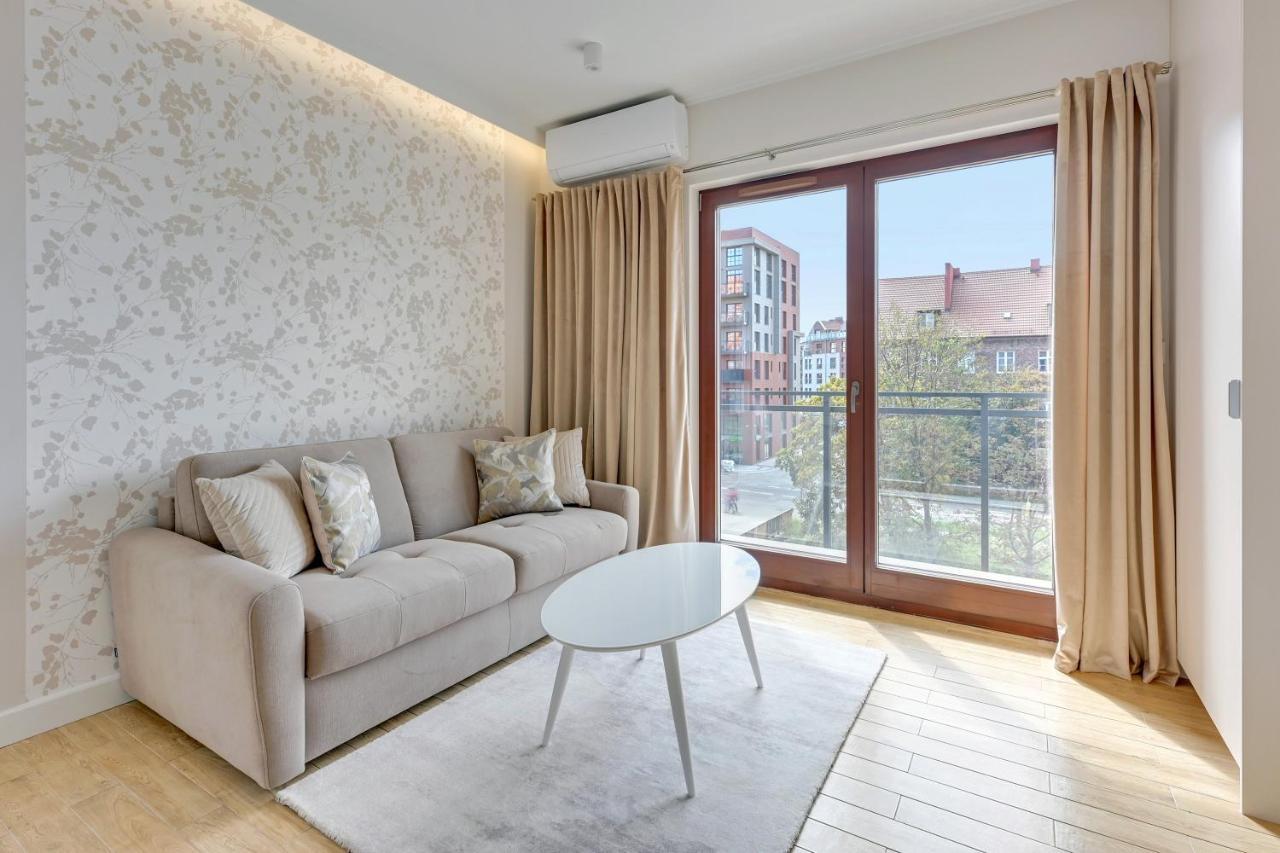 Aura III Apartments & Free Parking By Downtown Apartments Гданск Екстериор снимка